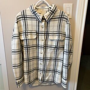 American Eagle Oversized Plaid Fleece & Love Shacket - Size Small